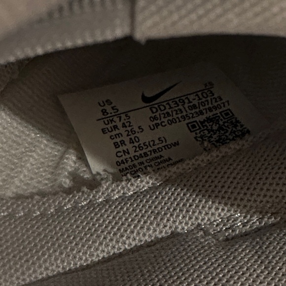 WMNS Nike Dunk Low ‘Grey Fog’ - Picture 11 of 11